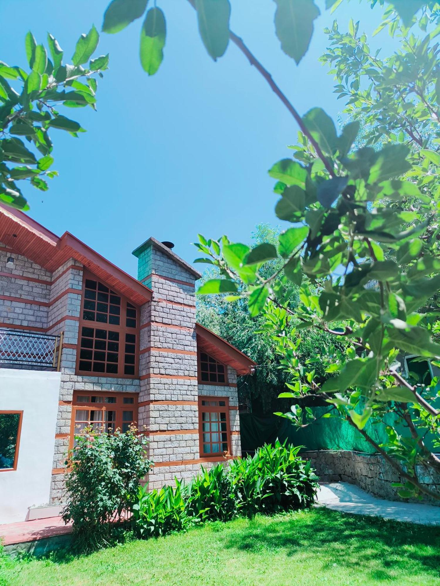 Melody Orchard Cottage Jagatsukh Bagian luar foto